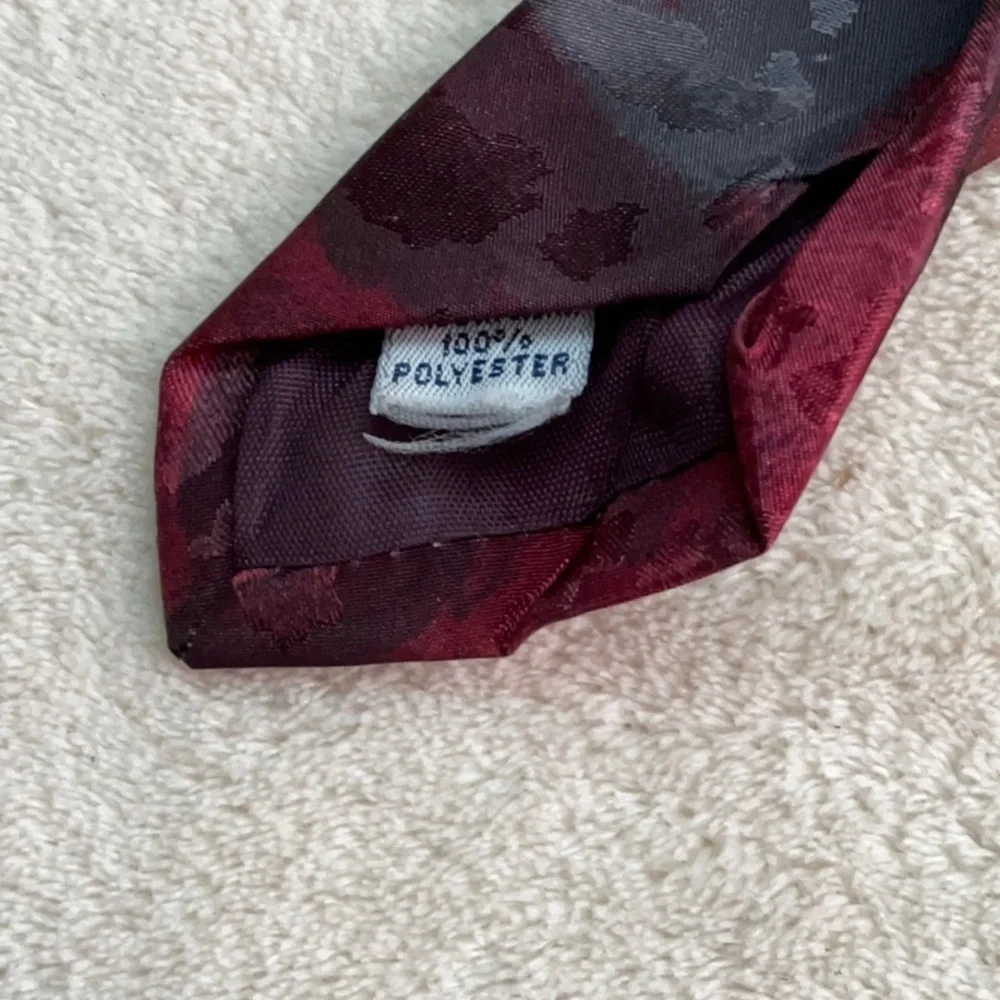 Red and Black Artistic Silk Tie